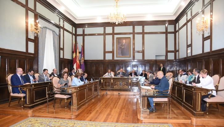 La Diputación de Guadalajara aportará 2,4 millones de euros para que los ayuntamientos de la provincia puedan beneficiarse del Plan de Empleo regional
