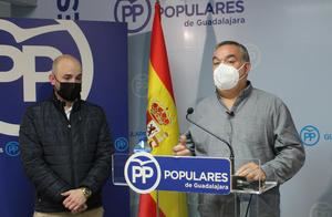 El PP de Cogolludo denuncia los insultos del alcalde en el pleno convocado para pedirle explicaciones por sus presuntos delitos relacionados con una subvención de Diputación