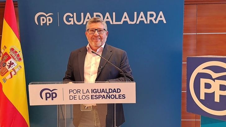 Redondo pregunta al Gobierno regional cuándo se va a firmar el convenio para iniciar los trámites del proyecto de ampliación del consultorio de Valdeluz