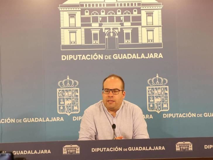 La Diputación de Guadalajara comienza a abastecer de agua a varios pueblos de la provincia