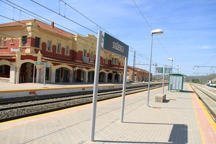Sigüenza pide ayuda a los ciudadanos para hacer visible la urgente necesidad de la vuelta de los trenes