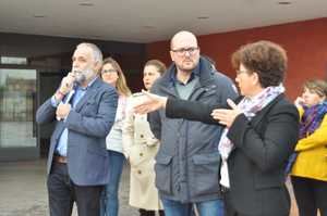 La comunidad educativa de Yunquera de Henares plantea al delegado de Educación de la Junta las necesidades de los centros educativos de la localidad