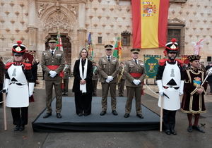 La alcaldesa de Guadalajara impone la Corbata de Bandera de la Ciudad al Parque de Ingenieros en acto solemne