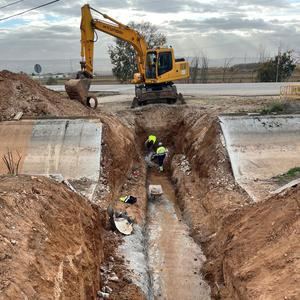 Ejecutada en Cabanillas una importante reparación de un colector principal, bajo el Canal del Henares