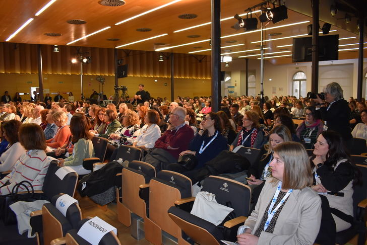 Más de 500 enfermeras de Castilla-La Mancha analizan y ponen voz al futuro de la profesión en la V Jornada de Enfermería 