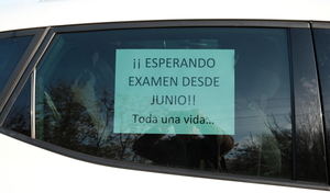 Las autoescuelas denuncian en Guadalajara la situación "cada vez más grave" por la falta de examinadores