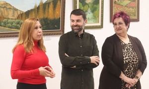 Exposición "Colores enredados" de Mari Paz Guijarro hasta el 4 de abril en la Biblioteca León Gil