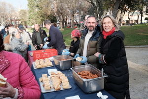 Jueves Lardero de merienda en la Concordia con el reparto de 2.600 chorizos