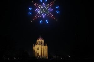 Espect&#225;culo de drones ilumina el cielo de Guadalajara por Navidad