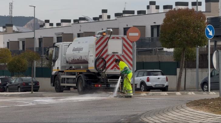 La limpieza integral de los barrios actuará en el Remate de las Cañas de Guadalajara hasta mediados de marzo