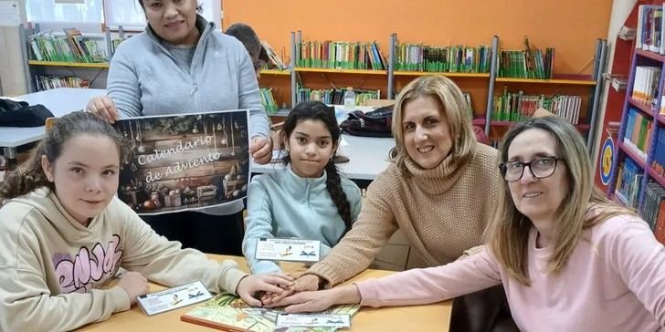 Ganadoras del Calendario de Adviento en la biblioteca