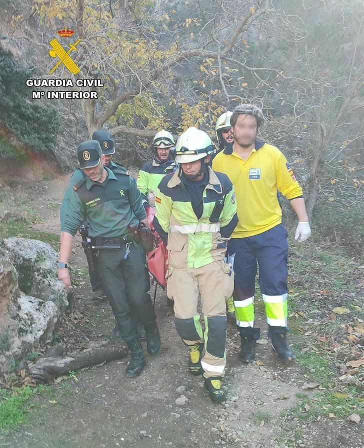 La Guardia Civil de Albacete rescata a una persona que sufrió una caída mientras hacía senderismo en Bogarra