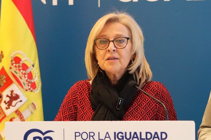 Rivas exige al Gobierno de Sánchez medidas urgentes que protejan a los ganaderos frente a los ataques de lobos