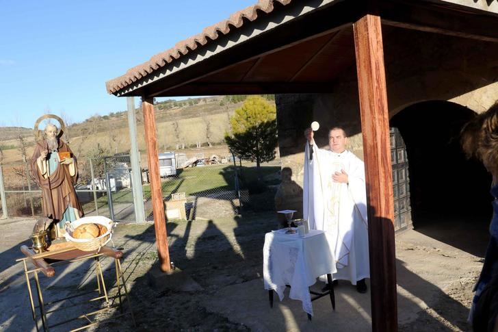 La celebración de San Antón en Cogolludo volvía a su ermita en 2025