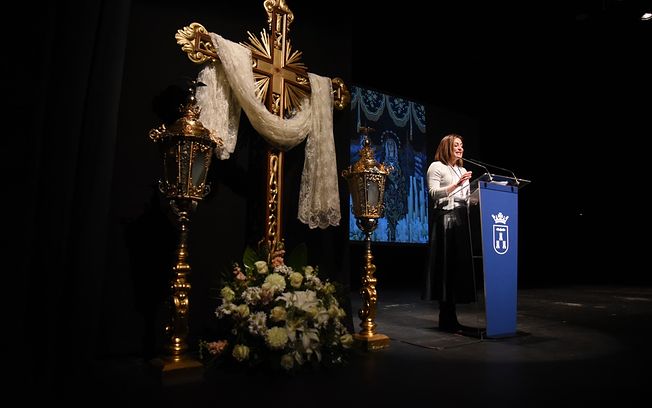 González de la Aleja agradece a la Cofradía de la Dolorosa su labor “cultural y solidaria, que se suma a su brillante participación en la Semana Santa”