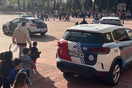 La Policía Local participa en un simulacro de incendio en el CEIP Virgen de la Soledad