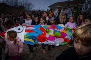 Taller de elaboración de la sardina de carnaval en Quer