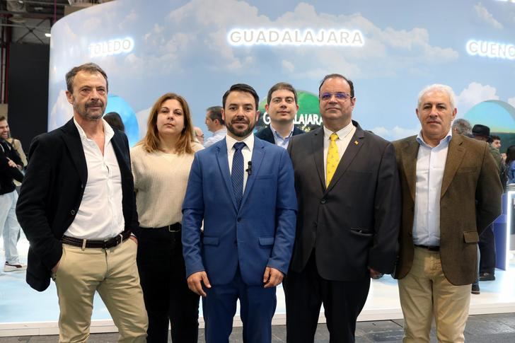 VOX denuncia en FITUR la falta de inversión en infraestructuras clave para el turismo de la provincia de Guadalajara