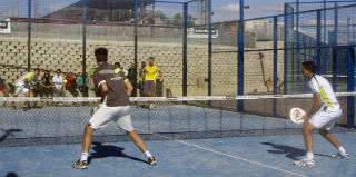 Imagen de archivo de un partido del Ranking de Pádel. Fotografía: Álvaro Díaz Villamil / Ayuntamiento de Azuqueca de Henares