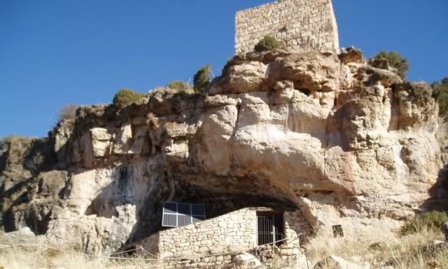 La Cueva de los Casares, en Riba de Saelices.